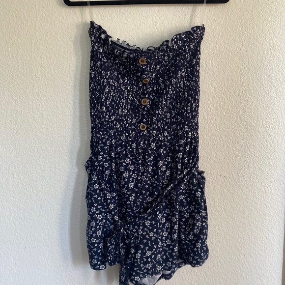 NEW WITH TAG! Navy Floral Print Romper - Picture 1 of 6